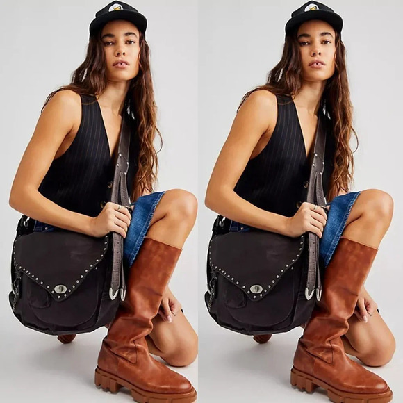 Free People Demi Distressed Messenger Bag in Dark Brown NWT $178 - Picture 1 of 7